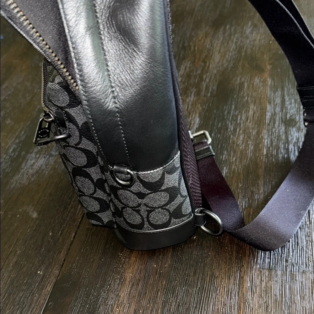 Coach Black and Brown Belt Bag - Picture 11 of 16